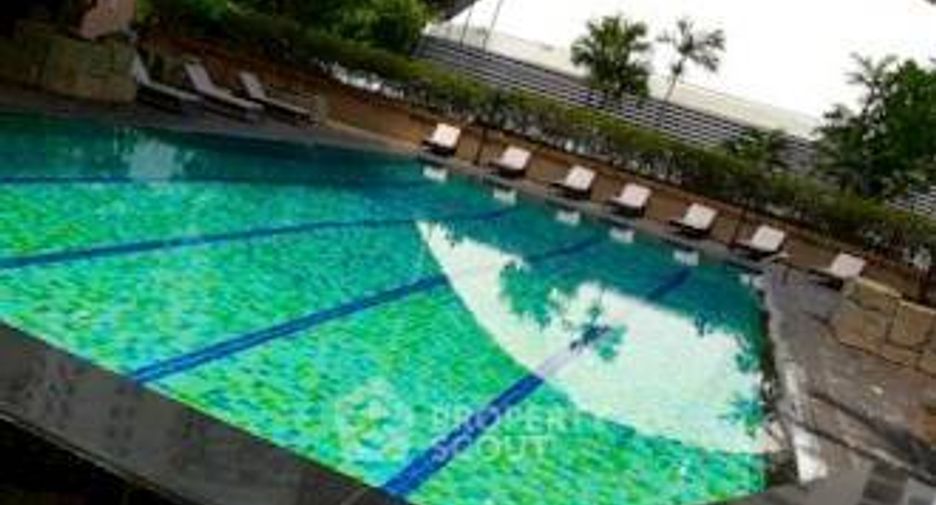 For rent 3 ベッドルーム condo in Khlong Toei, Bangkok