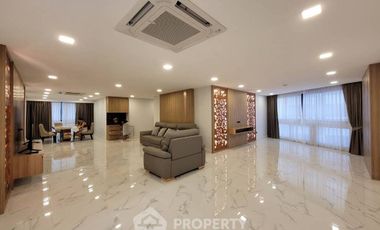For rent 3 ベッドルーム condo in Khlong Toei, Bangkok