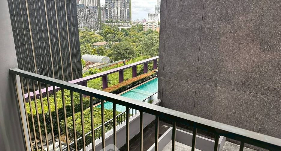 Condo en alquiler de 1 habitaciones en Khlong Toei, Bangkok