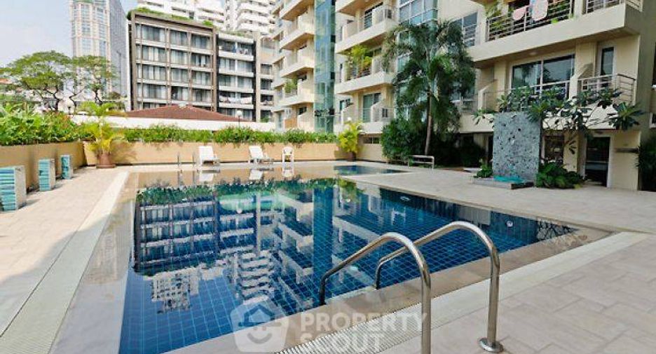 For rent 2 bedrooms condo in Khlong Toei, Bangkok