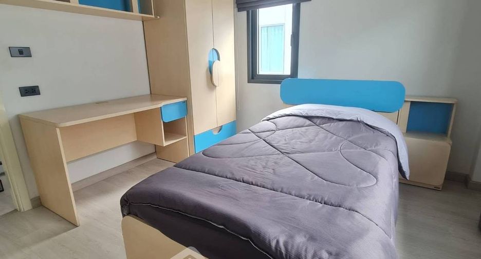 For rent 4 bedrooms house in East Pattaya, Pattaya