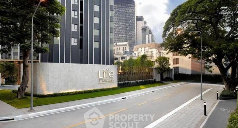 Condo en alquiler de 1 habitaciones en Pathum Wan, Bangkok