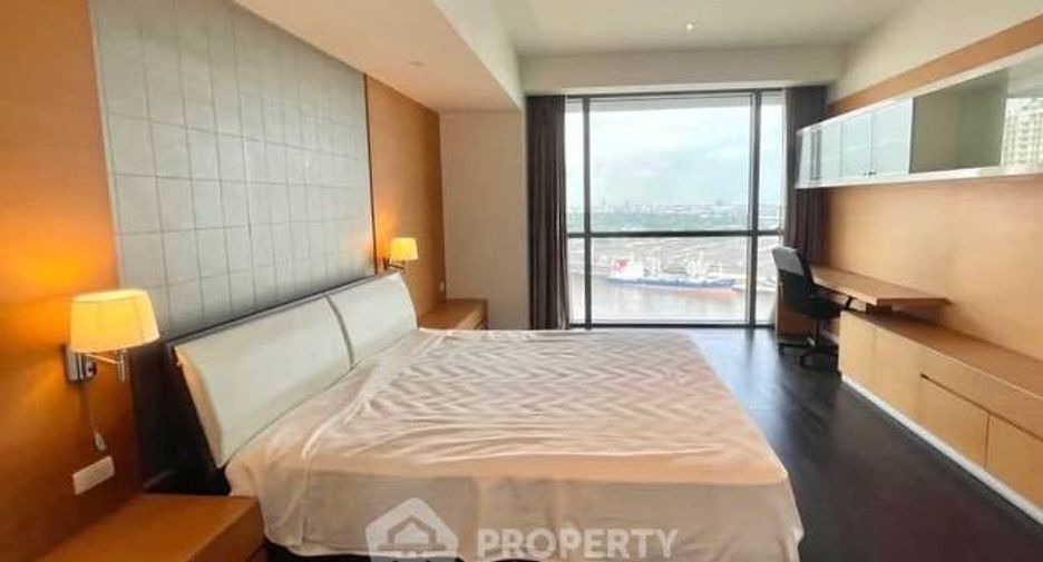 For rent 3 bedrooms condo in Yan Nawa, Bangkok