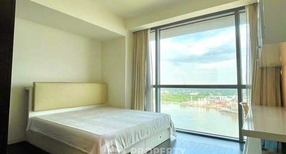 For rent 3 bedrooms condo in Yan Nawa, Bangkok