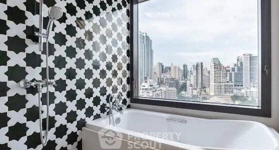 Wohnung zur Miete mit 2 Zimmer in Khlong Toei, Bangkok