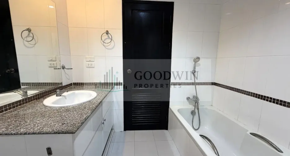 À louer et à vendre studio condo à South Pattaya, Pattaya