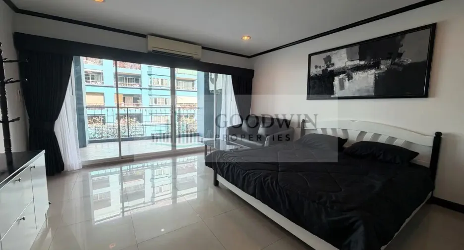 À louer et à vendre studio condo à South Pattaya, Pattaya