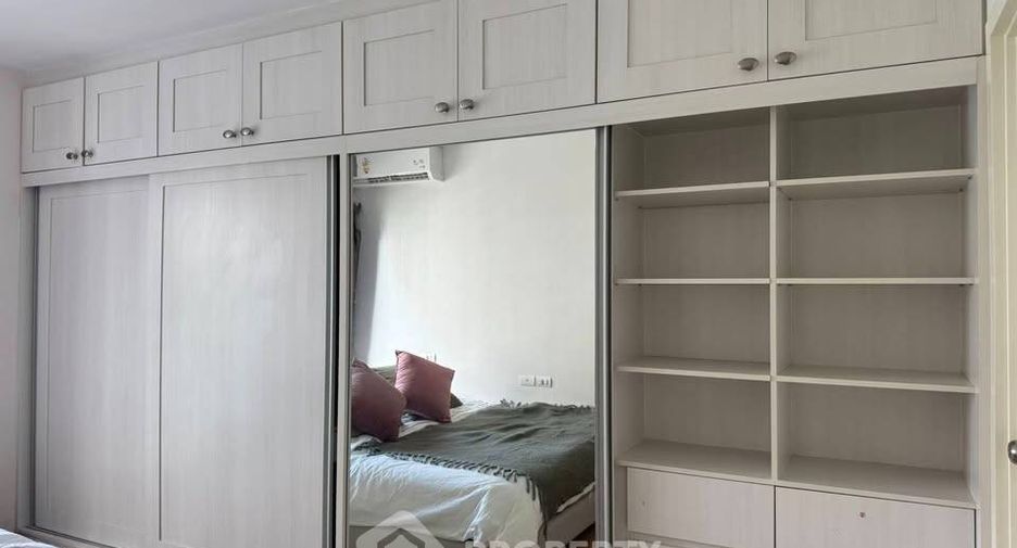 For rent 2 bedrooms condo in Bang Na, Bangkok