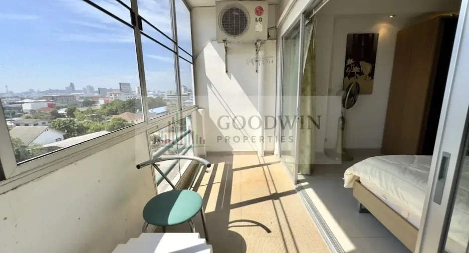 For rent そして for sale スタジオ condo in East Pattaya, Pattaya