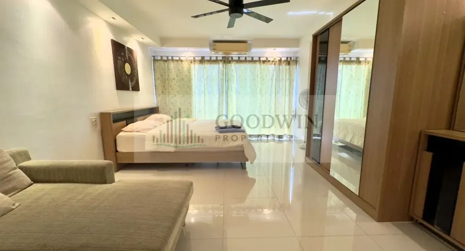 For rent そして for sale スタジオ condo in East Pattaya, Pattaya