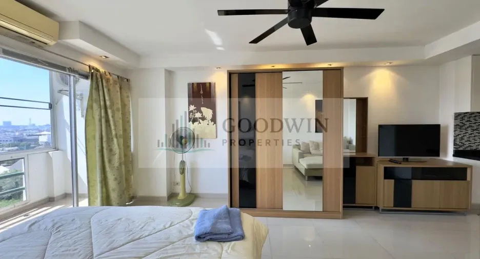 For rent そして for sale スタジオ condo in East Pattaya, Pattaya