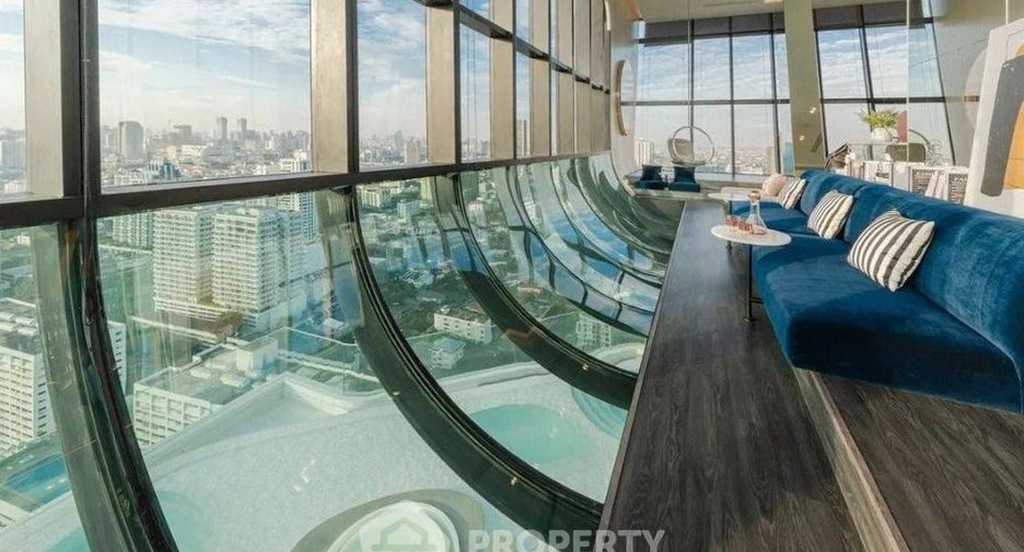 For rent 2 bedrooms condo in Watthana, Bangkok