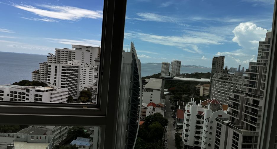 For rent 2 bedrooms condo in Pratumnak, Pattaya
