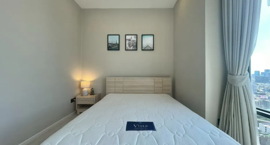 For rent 2 bedrooms condo in Ratchathewi, Bangkok