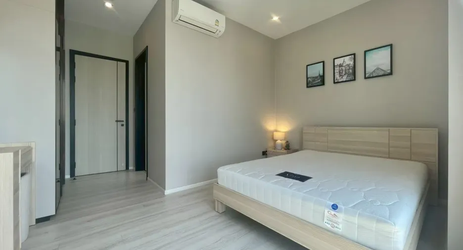 For rent 2 bedrooms condo in Ratchathewi, Bangkok