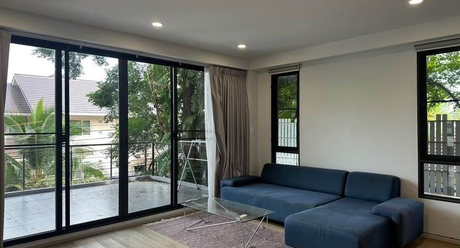 Casa en venta de 5 habitaciones en Watthana, Bangkok