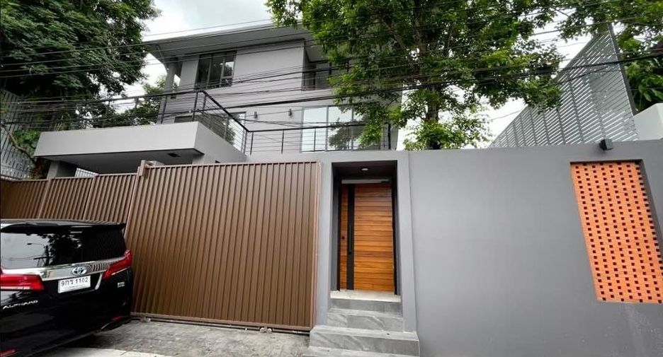 Casa en venta de 5 habitaciones en Watthana, Bangkok