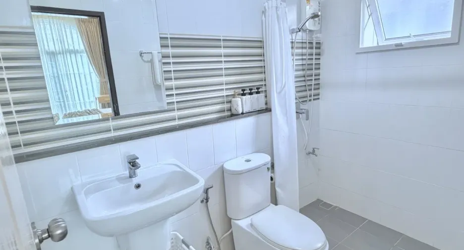 Casa en venta y en alquiler de 3 habitaciones en Mueang Phuket, Phuket