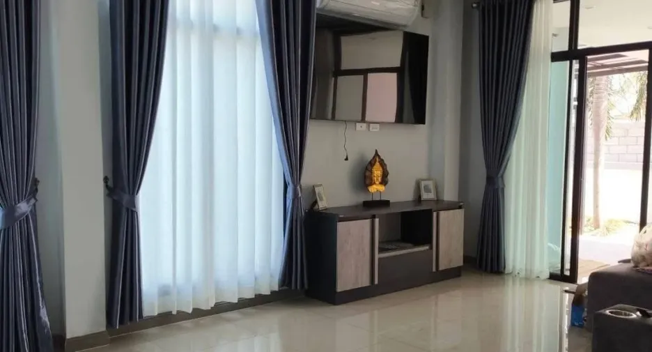 Haus zur Miete mit 4 Zimmer in Huay Yai, Pattaya