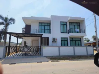 For rent 4 bedrooms house in Bang Lamung, Chonburi