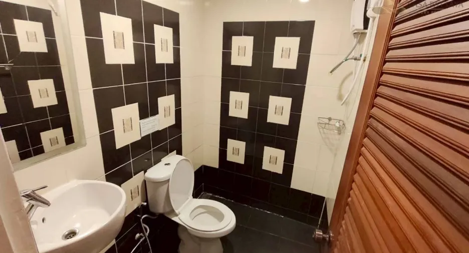 For sale 13 ベッドルーム retail Space in Pratumnak, Pattaya
