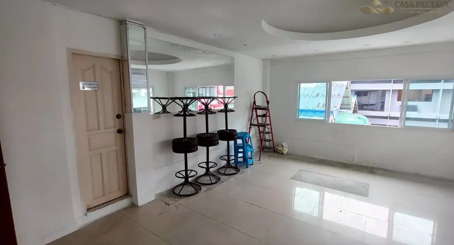 For sale 13 ベッドルーム retail Space in Pratumnak, Pattaya