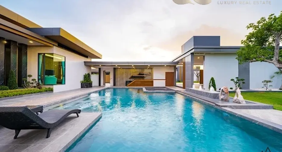 À vendre 6 chambres villa à East Pattaya, Pattaya