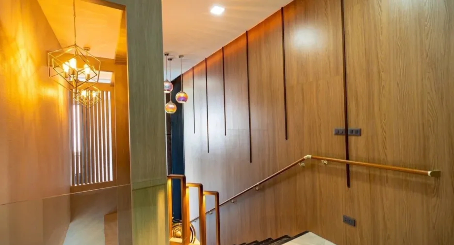 À vendre 6 chambres villa à East Pattaya, Pattaya