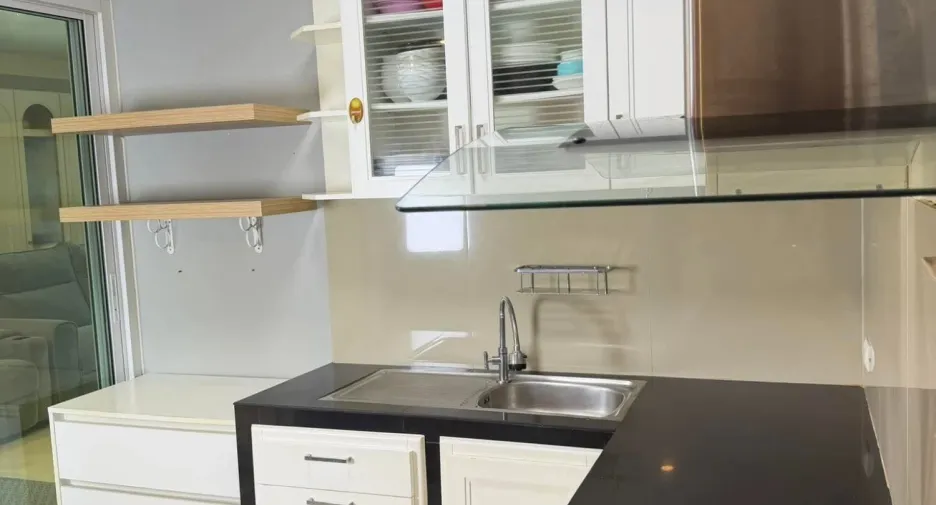 For sale 4 bedrooms house in East Pattaya, Pattaya