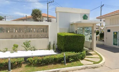 For sale 4 bedrooms house in East Pattaya, Pattaya