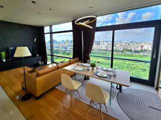 À louer 2 chambres condo à Watthana, Bangkok