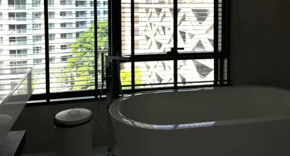 Condo en alquiler y en venta de 2 habitaciones en Pathum Wan, Bangkok