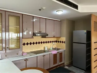 For rent 2 bedrooms condo in Khlong Toei, Bangkok