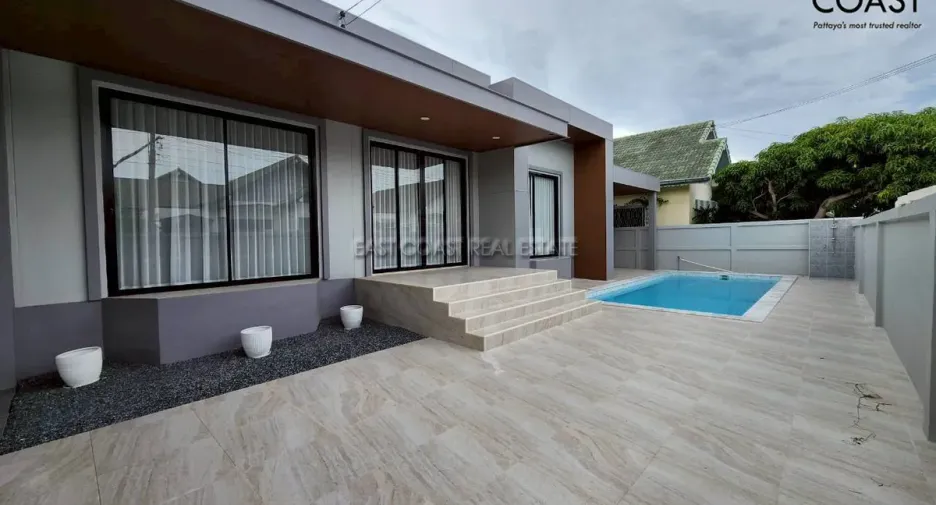 For rent and for sale 4 bedrooms house in Bang Lamung, Chonburi