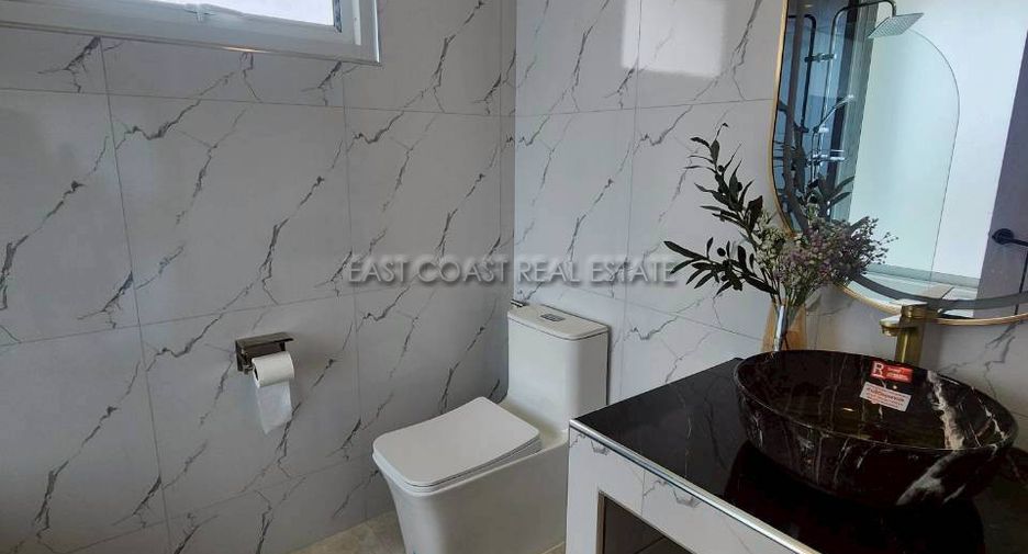 For sale そして for rent 5 ベッドルーム house in East Pattaya, Pattaya