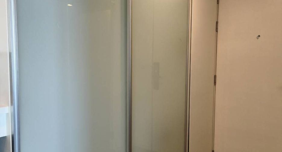 For rent studio condo in Sathon, Bangkok