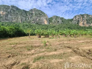 Terreno en venta en Cha Am, Phetchaburi