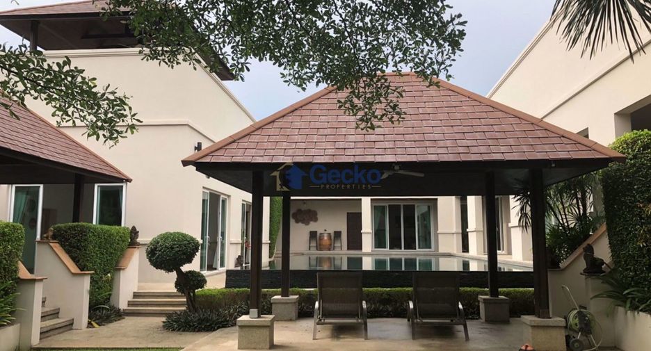 For sale 4 bedrooms house in East Pattaya, Pattaya