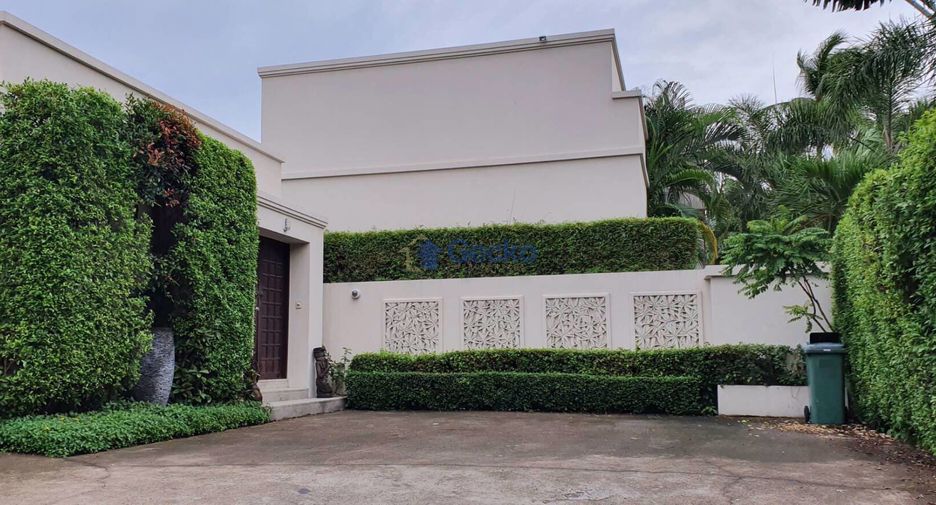 For sale 4 bedrooms house in East Pattaya, Pattaya