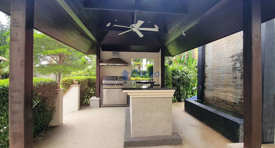 For sale 4 bedrooms house in East Pattaya, Pattaya