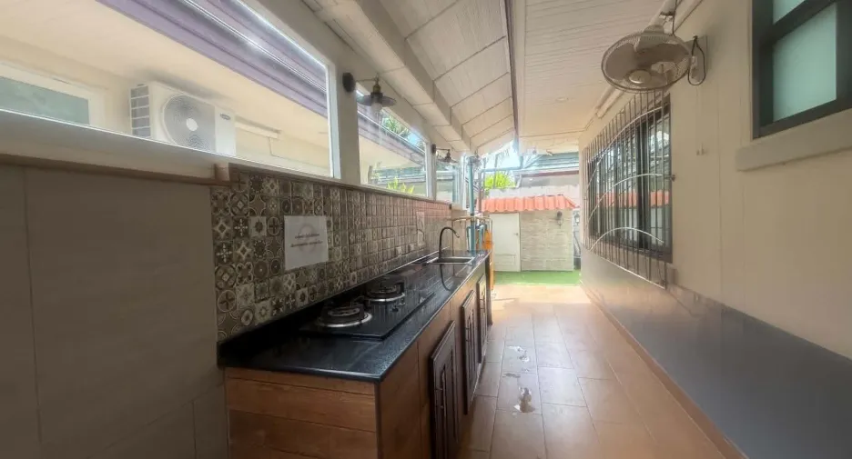À vendre 3 chambres maison à Huay Yai, Pattaya