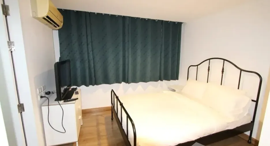 For sale and for rent 2 bedrooms condo in Wang Thonglang, Bangkok