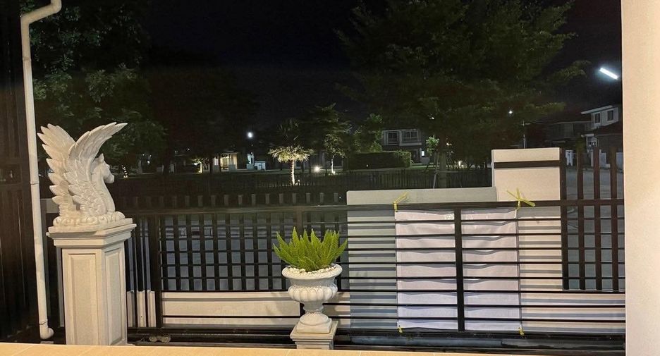 Casa en venta de 4 habitaciones en Saraphi, Chiang Mai