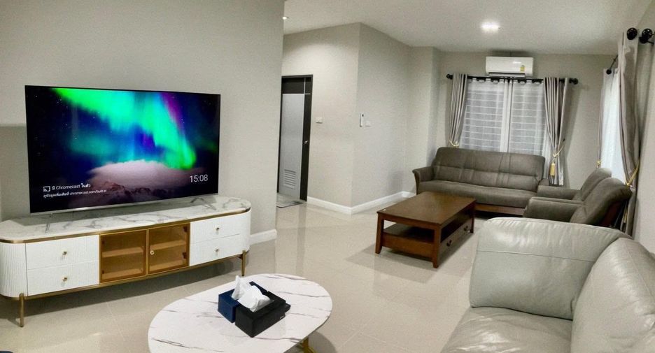 Casa en venta de 4 habitaciones en Saraphi, Chiang Mai