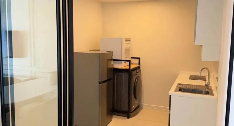 Condo en alquiler de 1 habitaciones en Khlong San, Bangkok