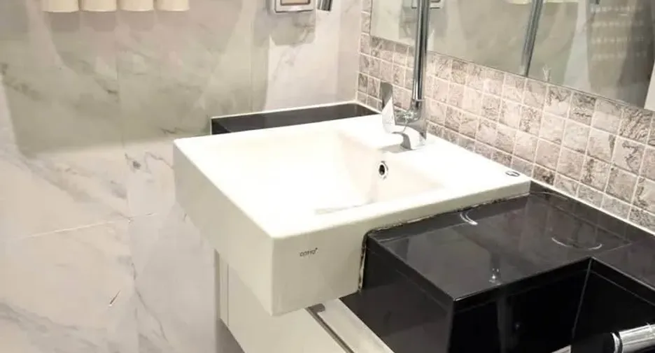 Condo en alquiler de 1 habitaciones en Khlong San, Bangkok