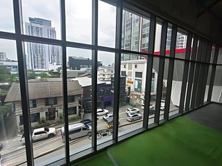 Gewerbefläche zur Miete in Watthana, Bangkok