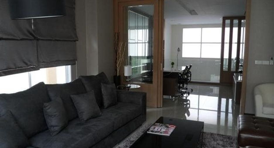 Haus zum Kauf mit 3 Zimmer in Bueng Kum, Bangkok