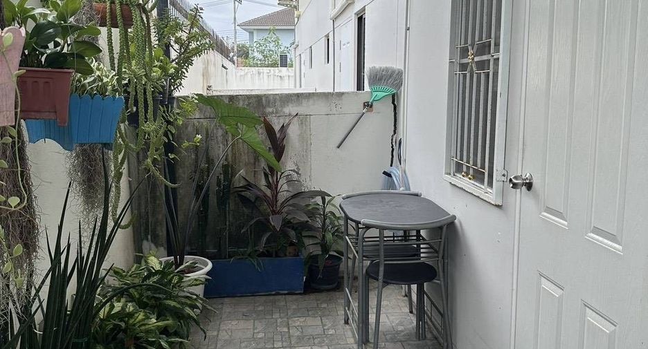 出租 3 卧室 联排别墅 在 华欣, 班武里府
