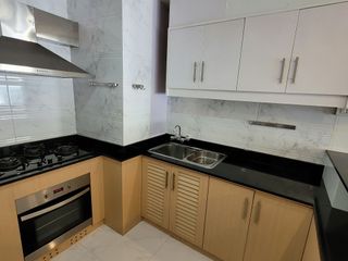 For rent 2 bedrooms condo in Pathum Wan, Bangkok